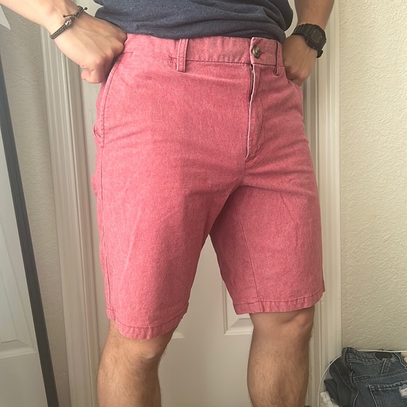 Old Navy light red men’s shorts - Picture 5 of 5